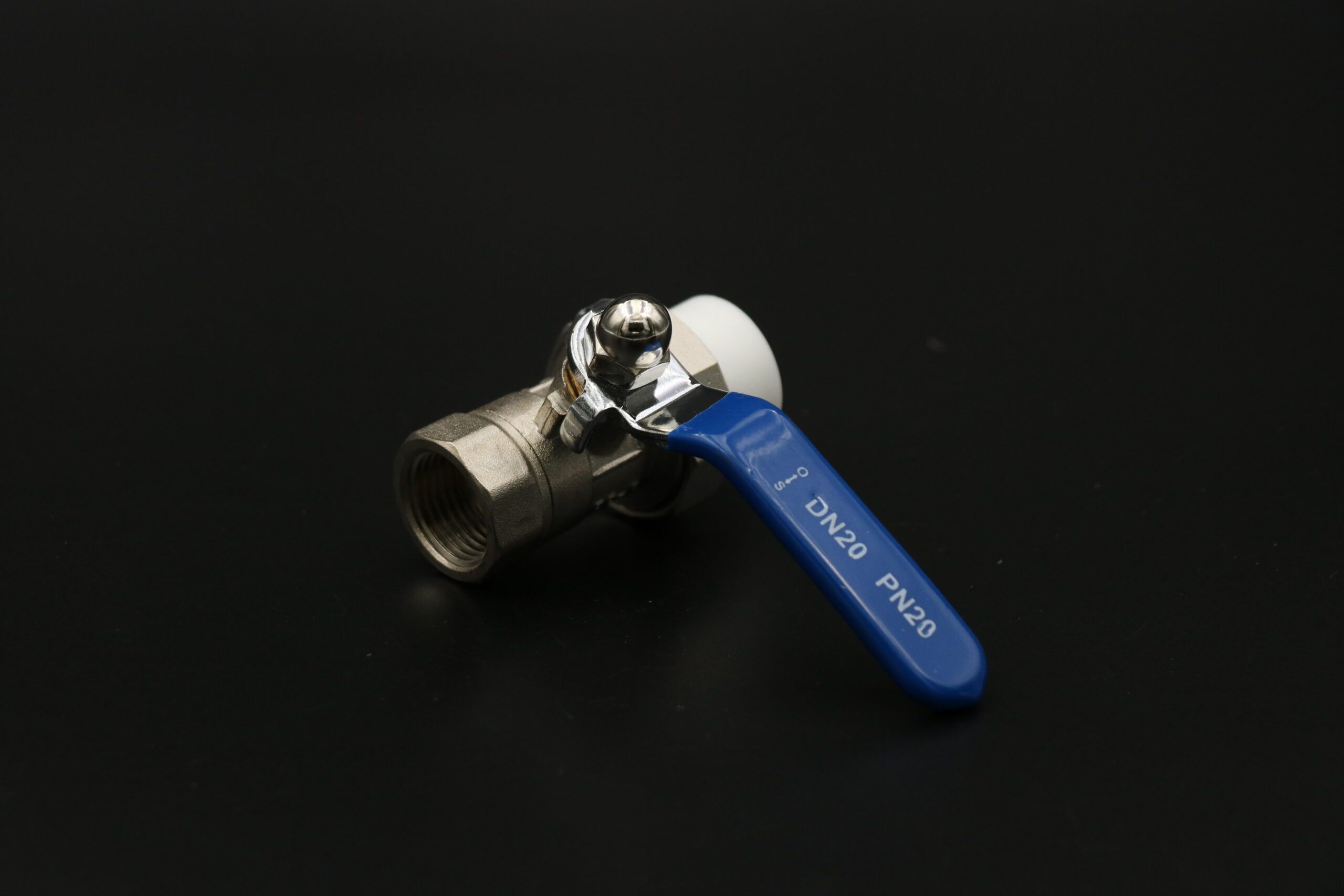 PPR Female Ball Valve With Union